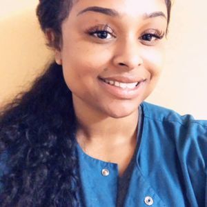 Meet your Posher, Denise